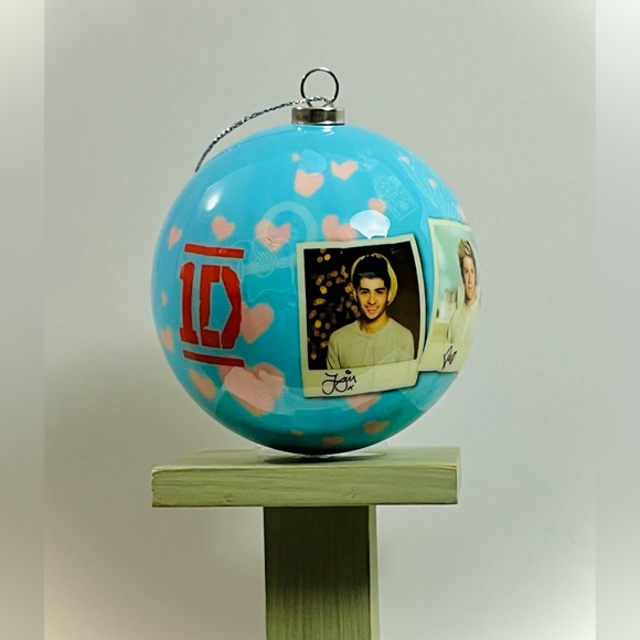 One Direction Christmas Ornament 